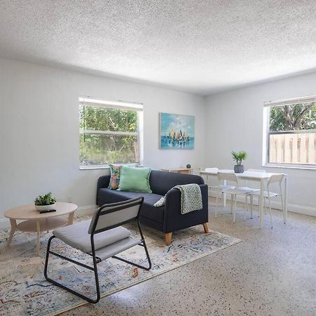 Апартаменты Lovely 2 Bed 1 Bath Near Las Olas W/Free Parking! Форт-Лодердейл Экстерьер фото